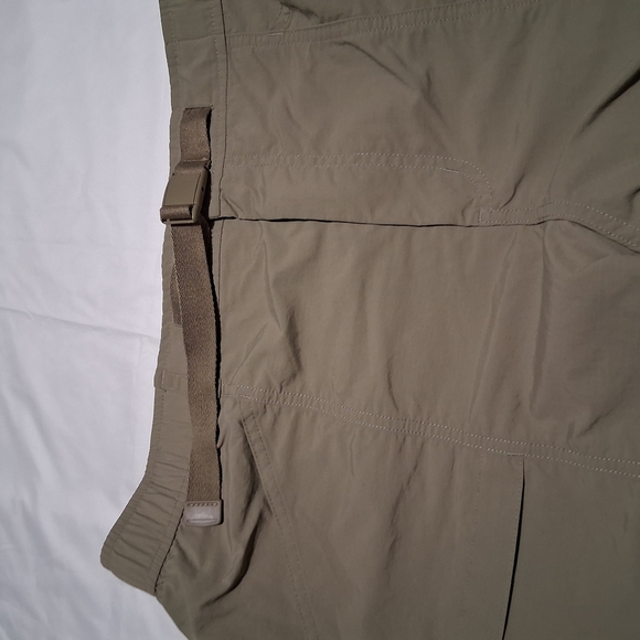 Eddie Bauer Men's Shirt - Gray - Picture 6 of 8